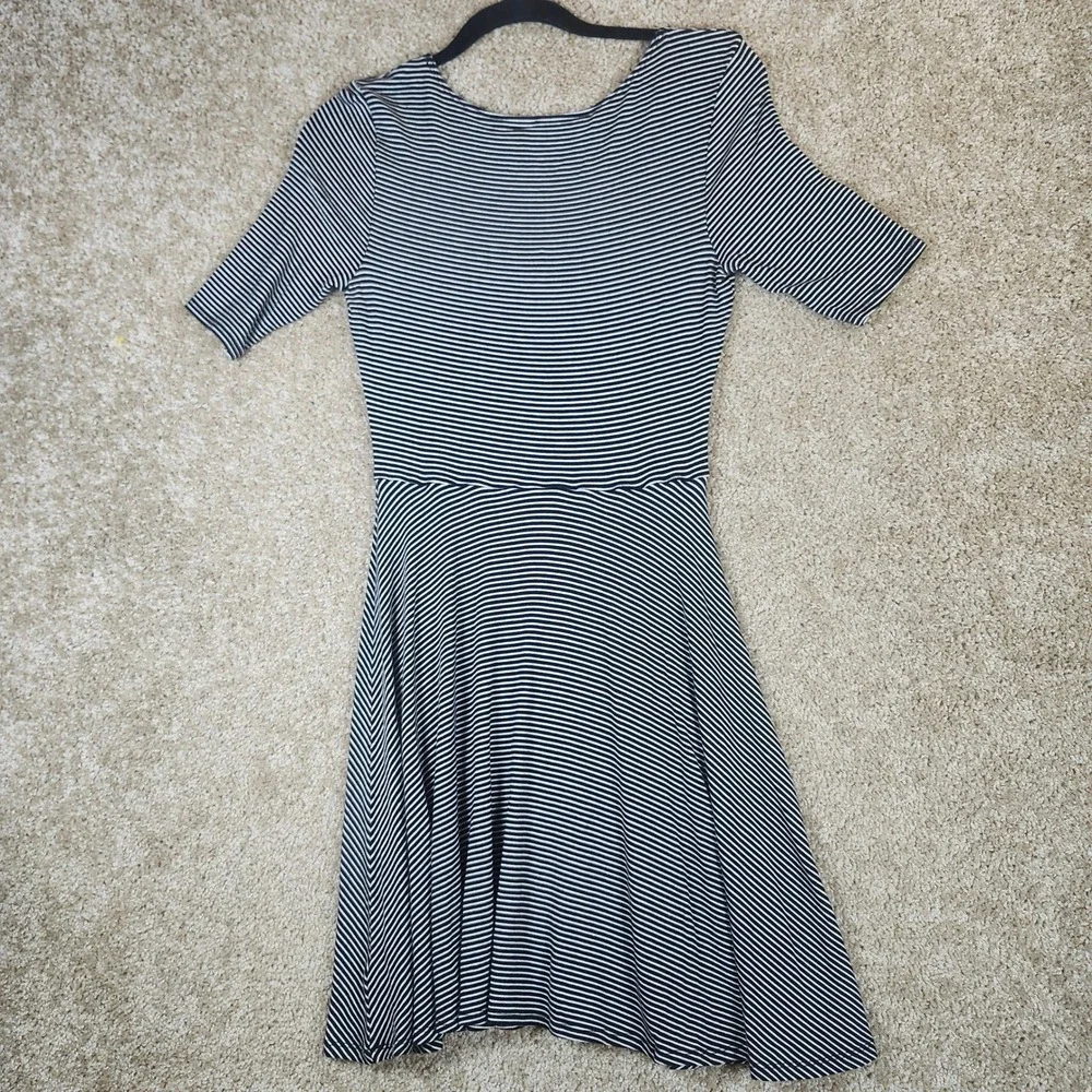 Decree Skater Dress Black White Striped Rayon Spandex Casual V-Neck Medium